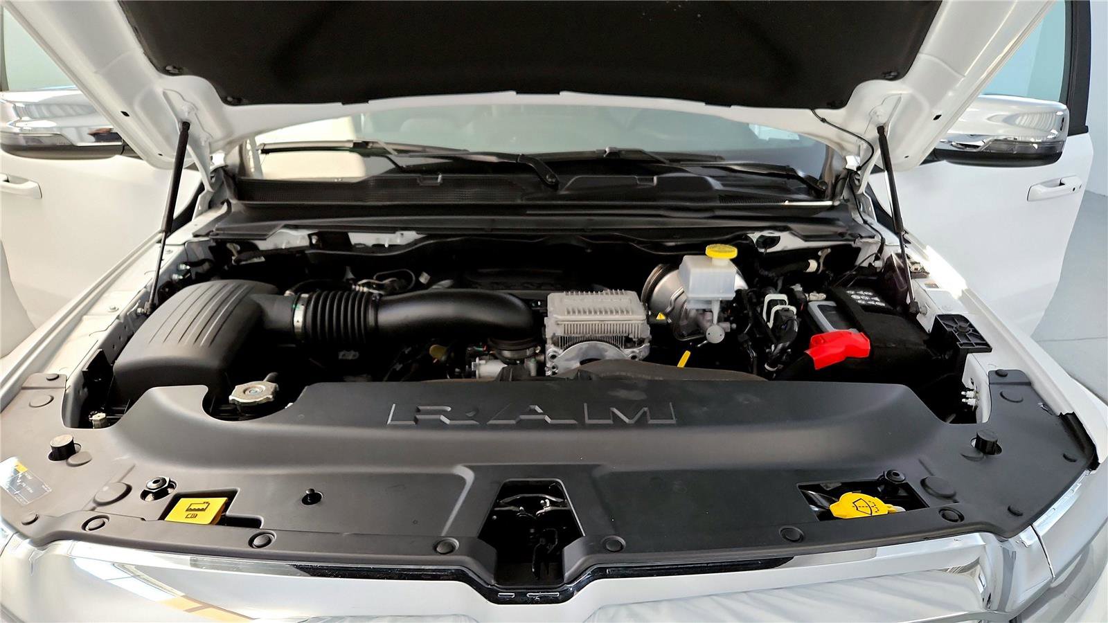 Used 2023 RAM 1500 Laramie image 10