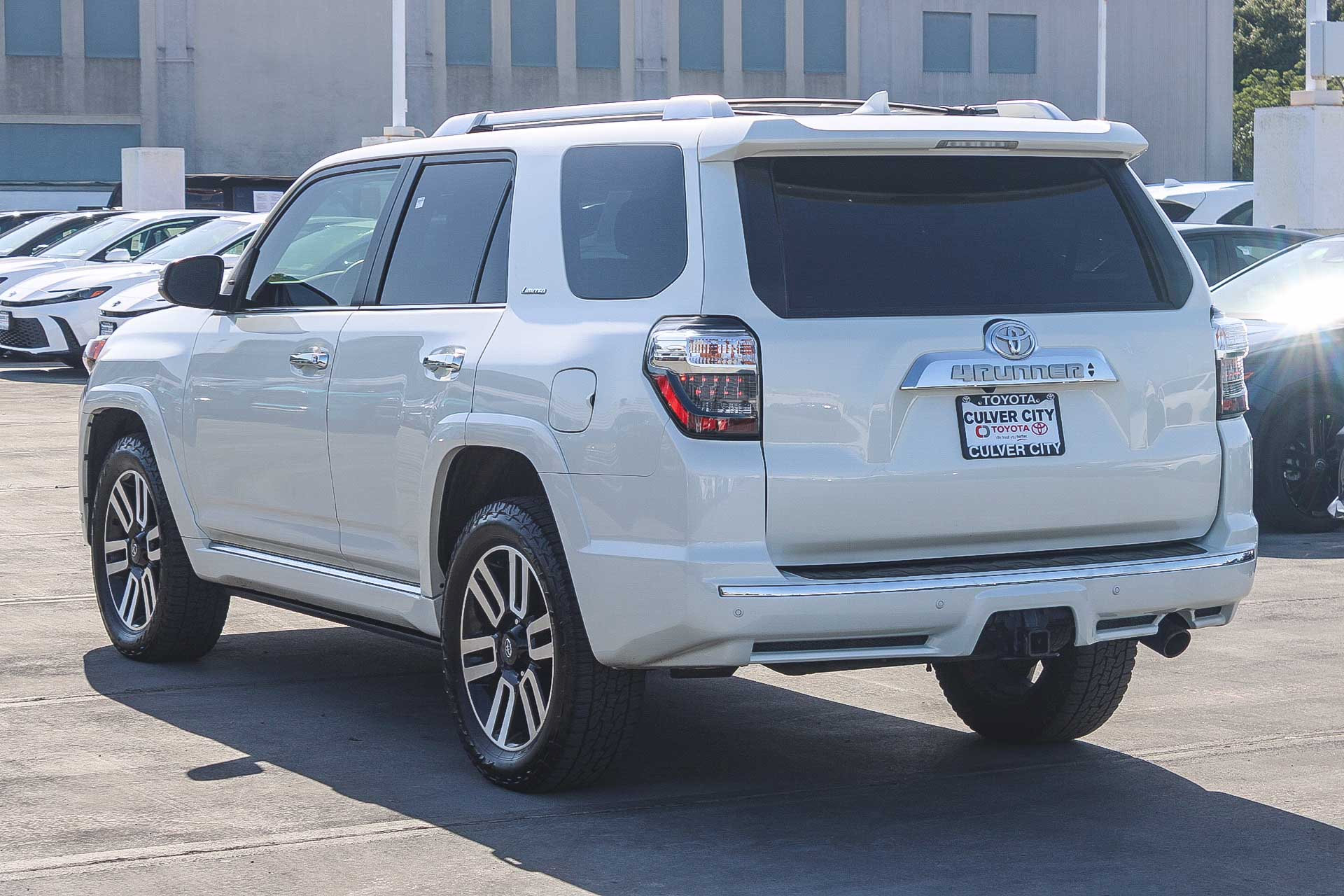 Used 2023 Toyota 4Runner Limited AWD/4WD image 7