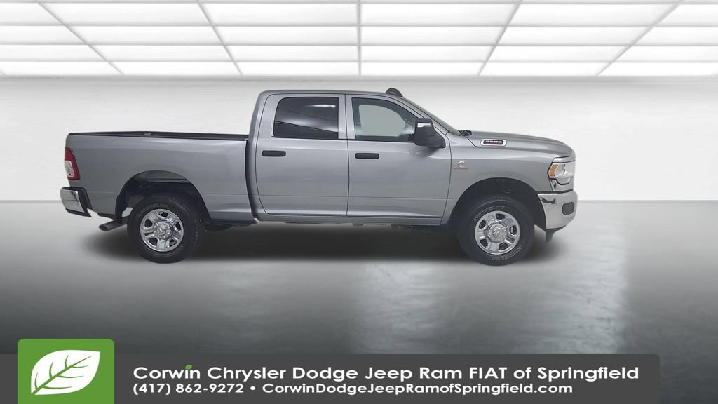 Used 2024 RAM 2500 Tradesman w/ Chrome Appearance Group image 17