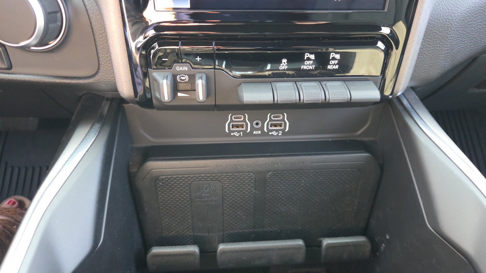 Used 2025 RAM 1500 Big Horn AWD/4WD image 15