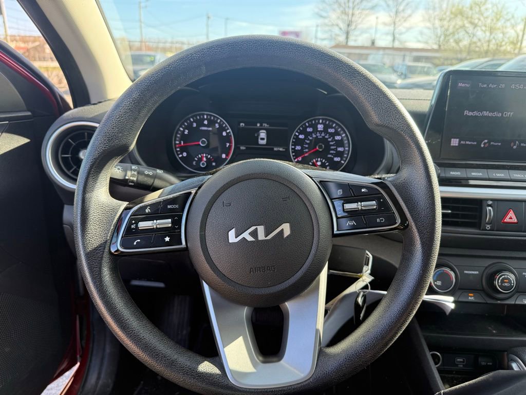 Used 2022 Kia Forte LXS FWD image 11
