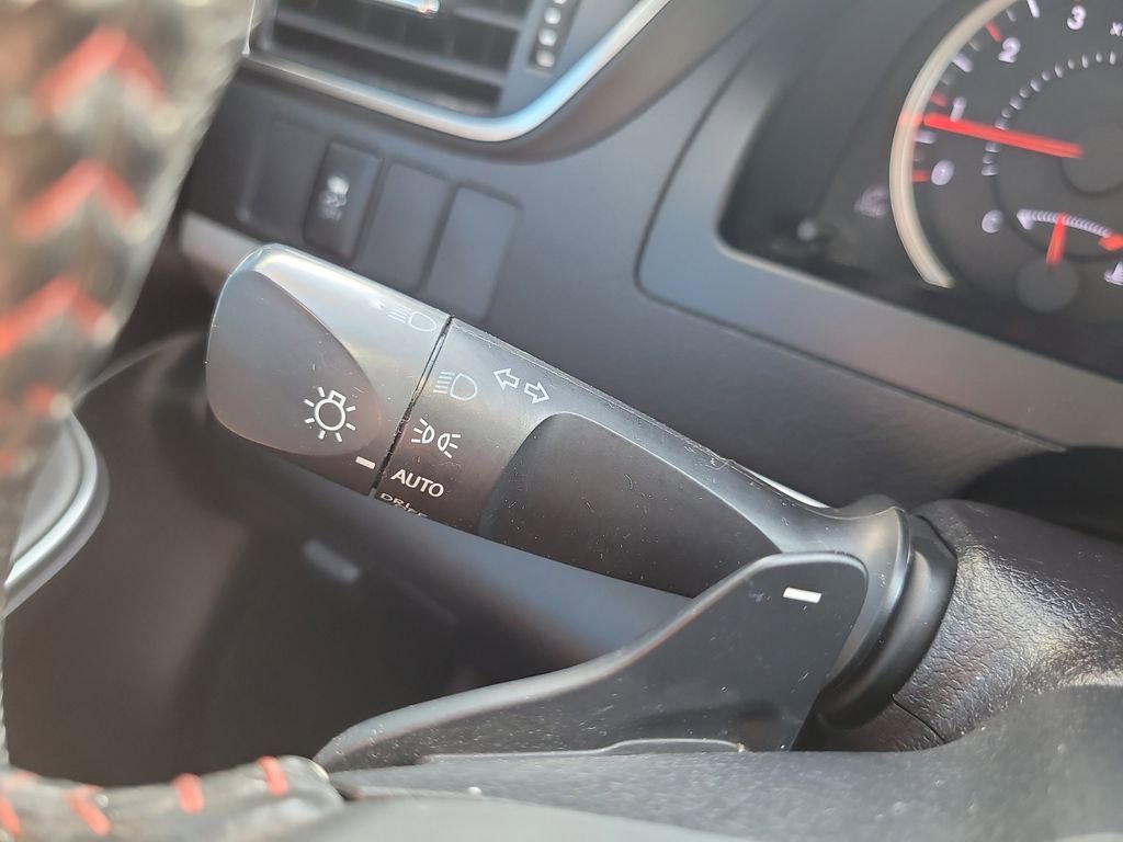Used 2017 Toyota Camry SE FWD image 28