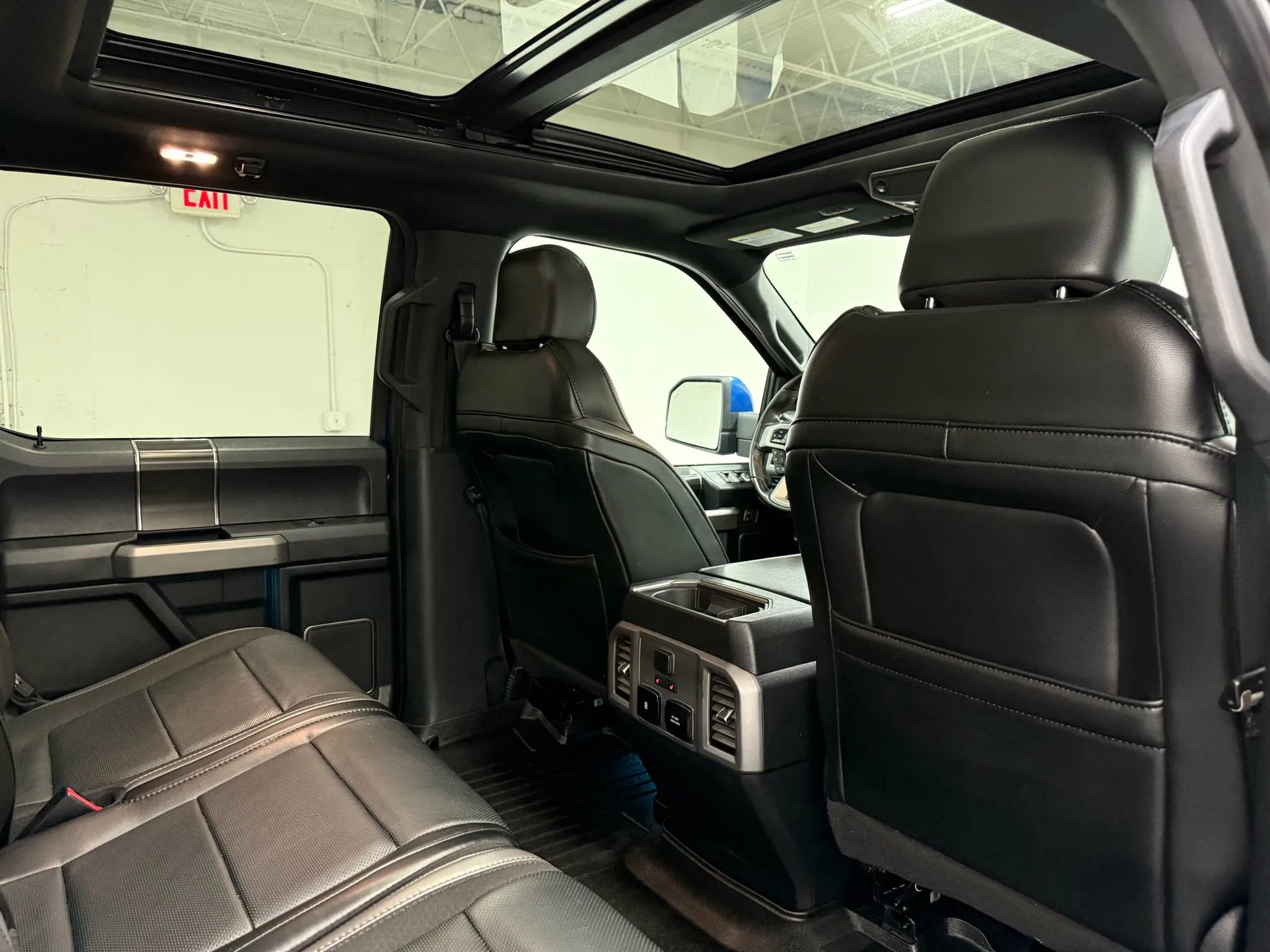 Used 2018 Ford F150 Raptor w/ Equipment Group 802A Luxury AWD/4WD image 29