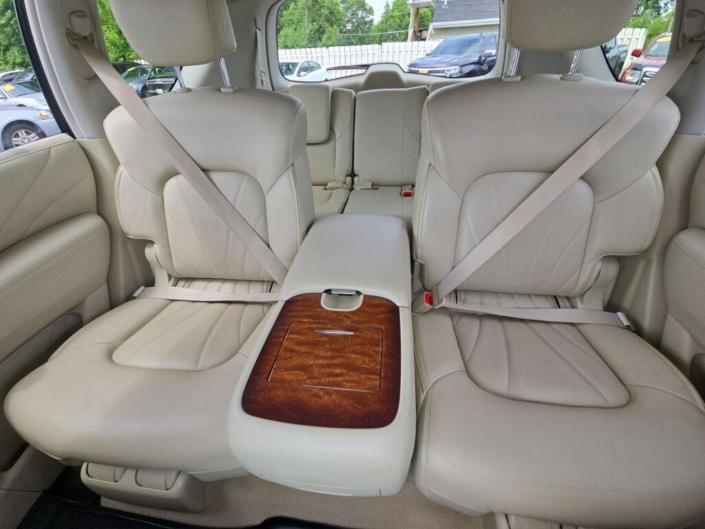 Used 2015 INFINITI QX80 4WD w/ Deluxe Technology Package image 5