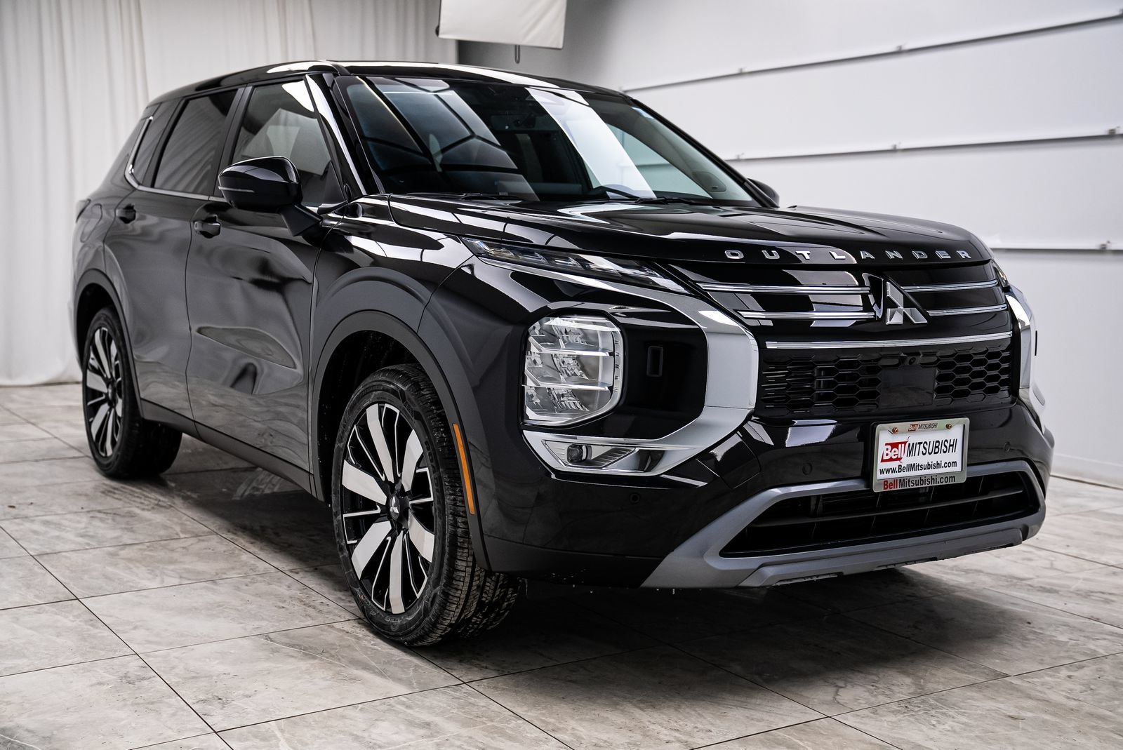 New 2026 Mitsubishi Outlander ES AWD/4WD image 4
