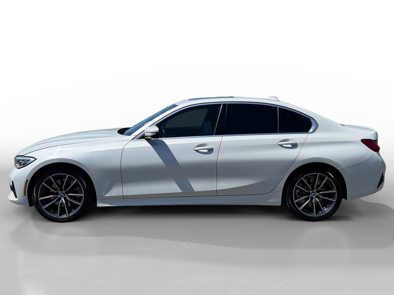 Used 2019 BMW 330i Sedan w/ Convenience Package RWD image 2