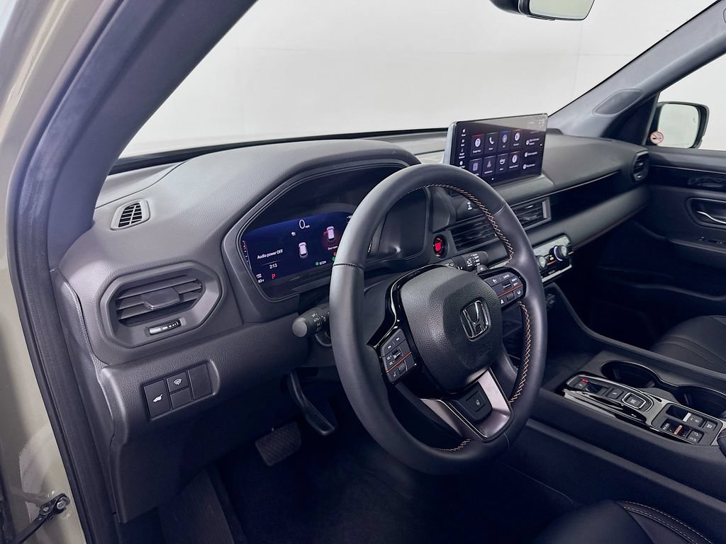 Certified 2026 Honda Pilot TrailSport image 9