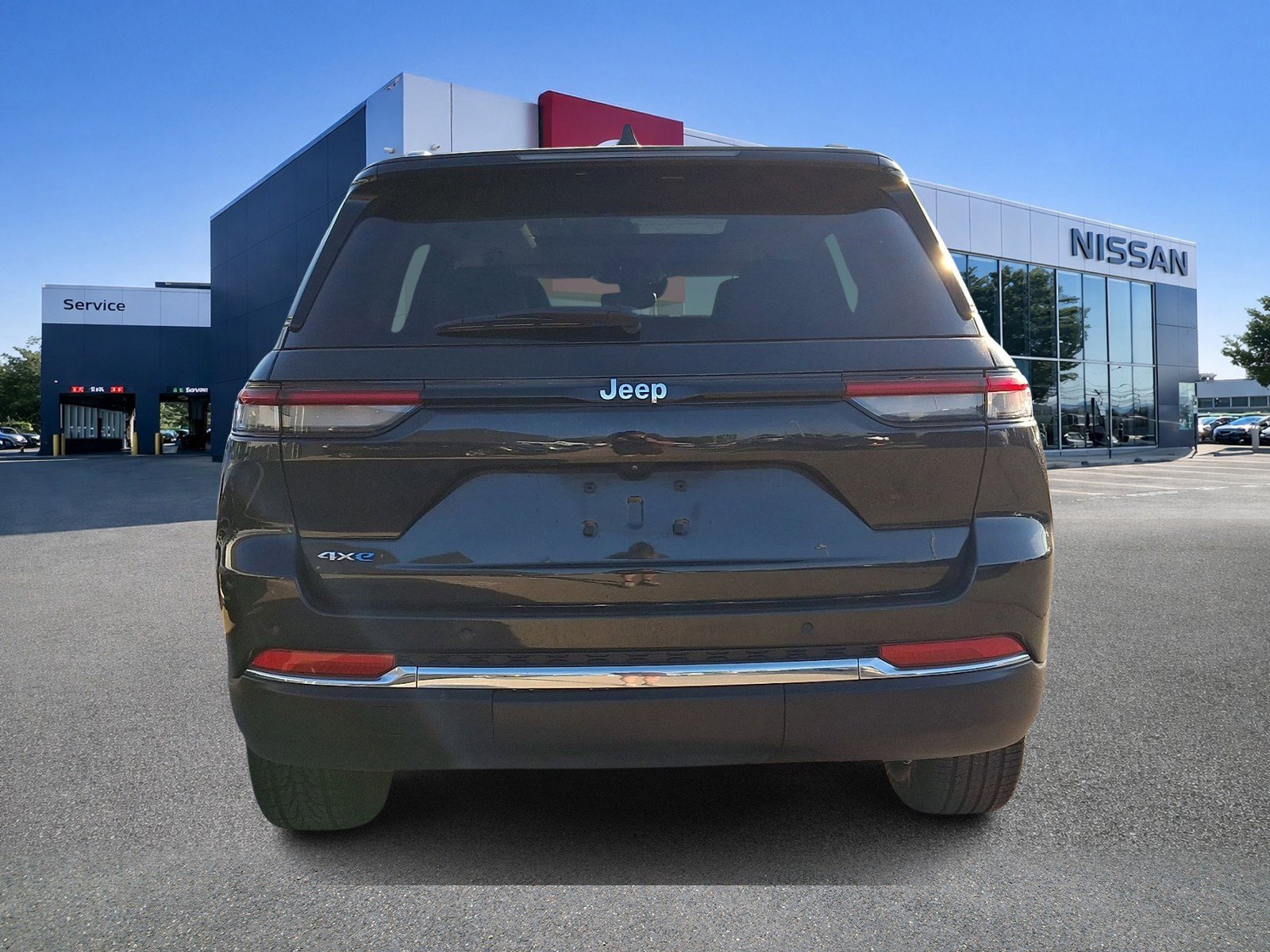 Used 2024 Jeep Grand Cherokee Limited 4xe AWD/4WD image 5