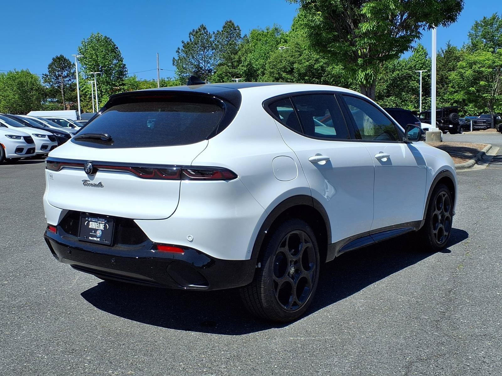 New 2026 Alfa Romeo Tonale w/ Active Assist Package AWD/4WD image 2