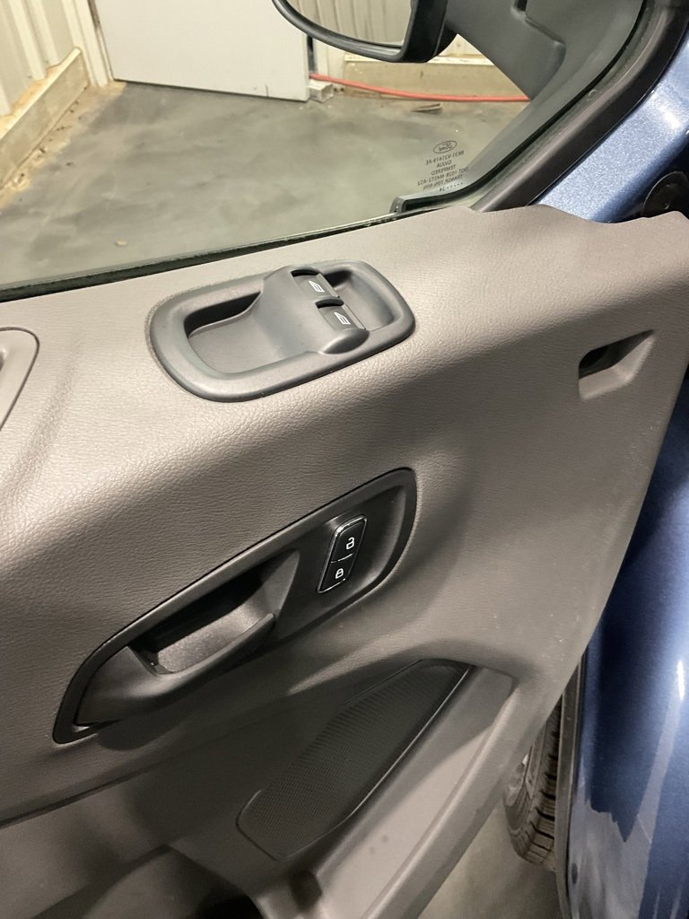 Used 2024 Ford E-Transit 148 High Roof Extended image 7