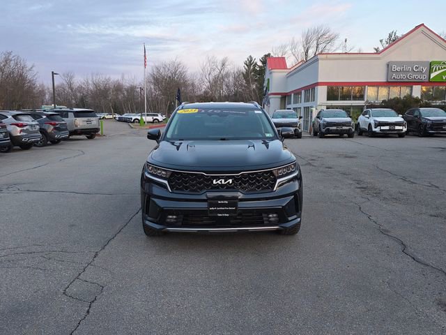 Certified 2023 Kia Sorento EX image 3