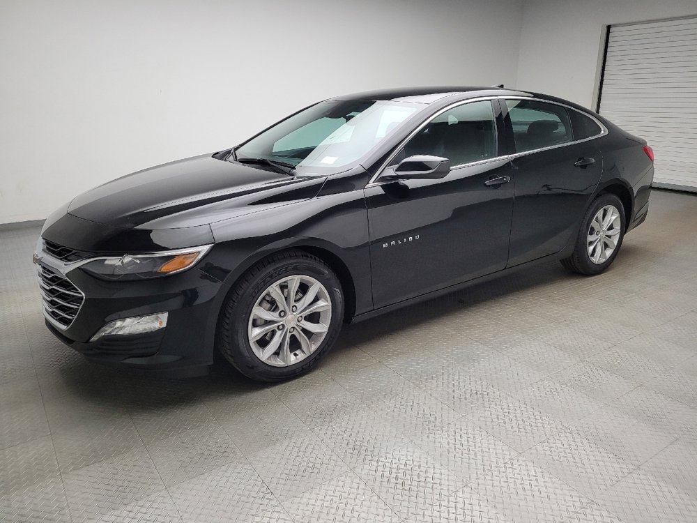 Used 2025 Chevrolet Malibu LT image 2