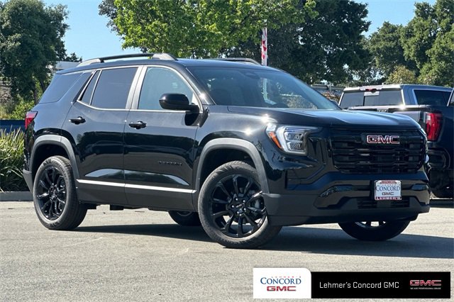 Used 2025 GMC Terrain Elevation w/ Elevation Premium Package