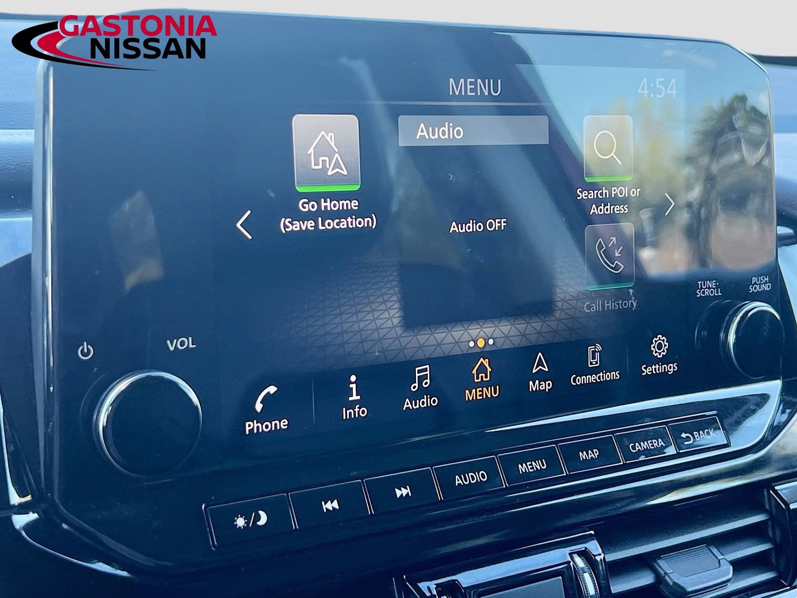 Used 2024 Nissan Pathfinder SL FWD image 19