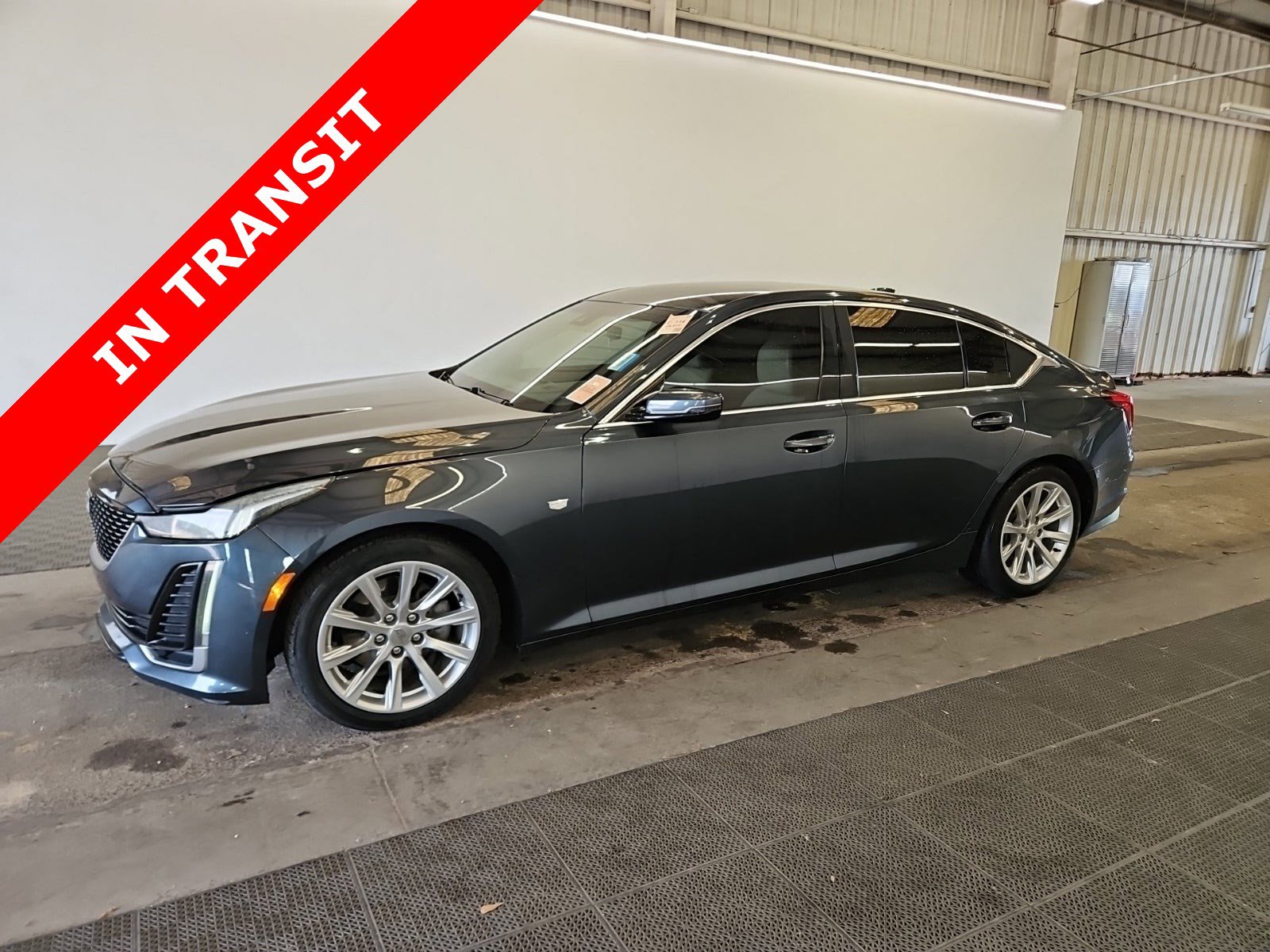 Used 2021 Cadillac CT5 Luxury RWD image 1
