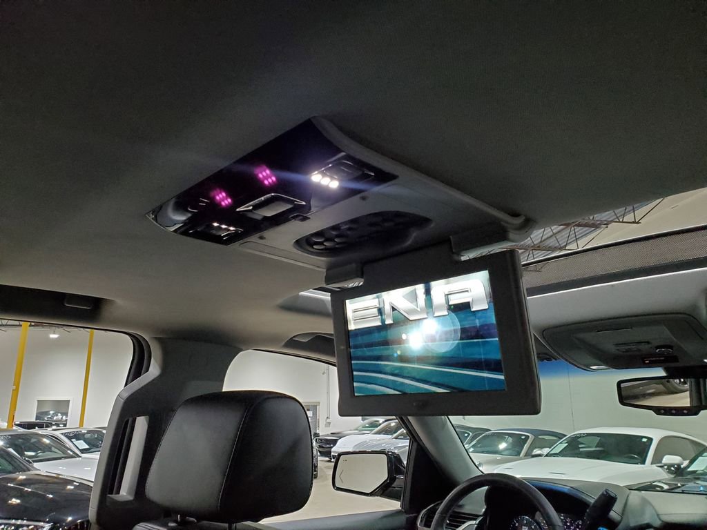 Used 2017 GMC Yukon Denali w/ Open Road Package image 24