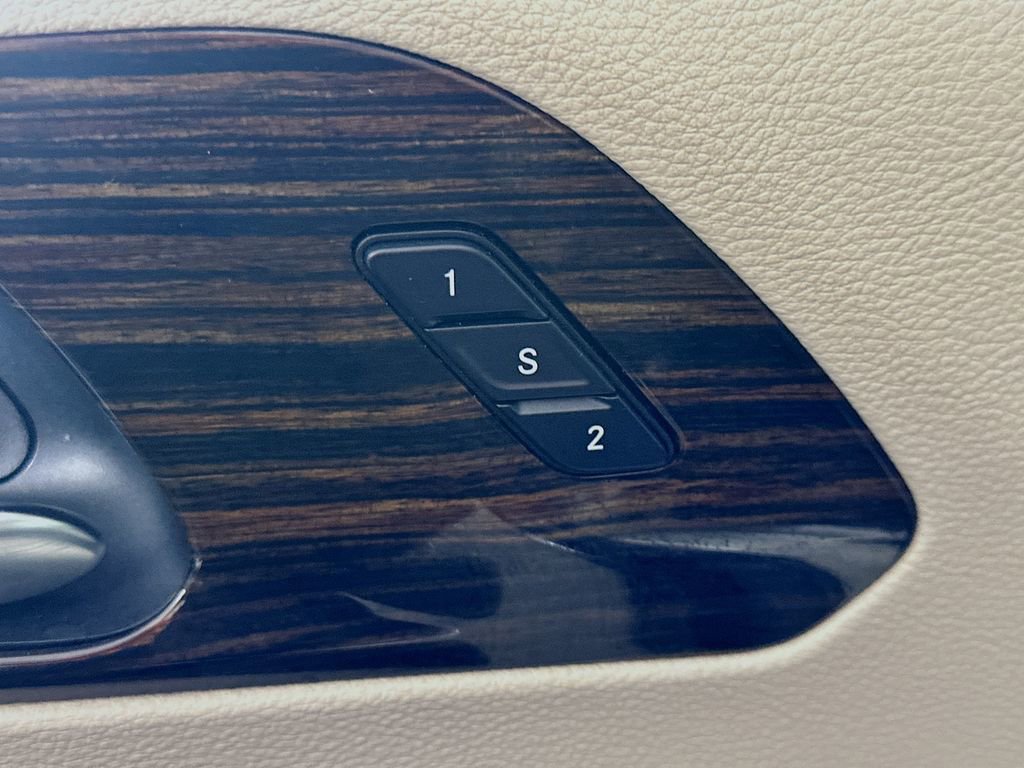 Used 2023 Chrysler Pacifica Limited image 22