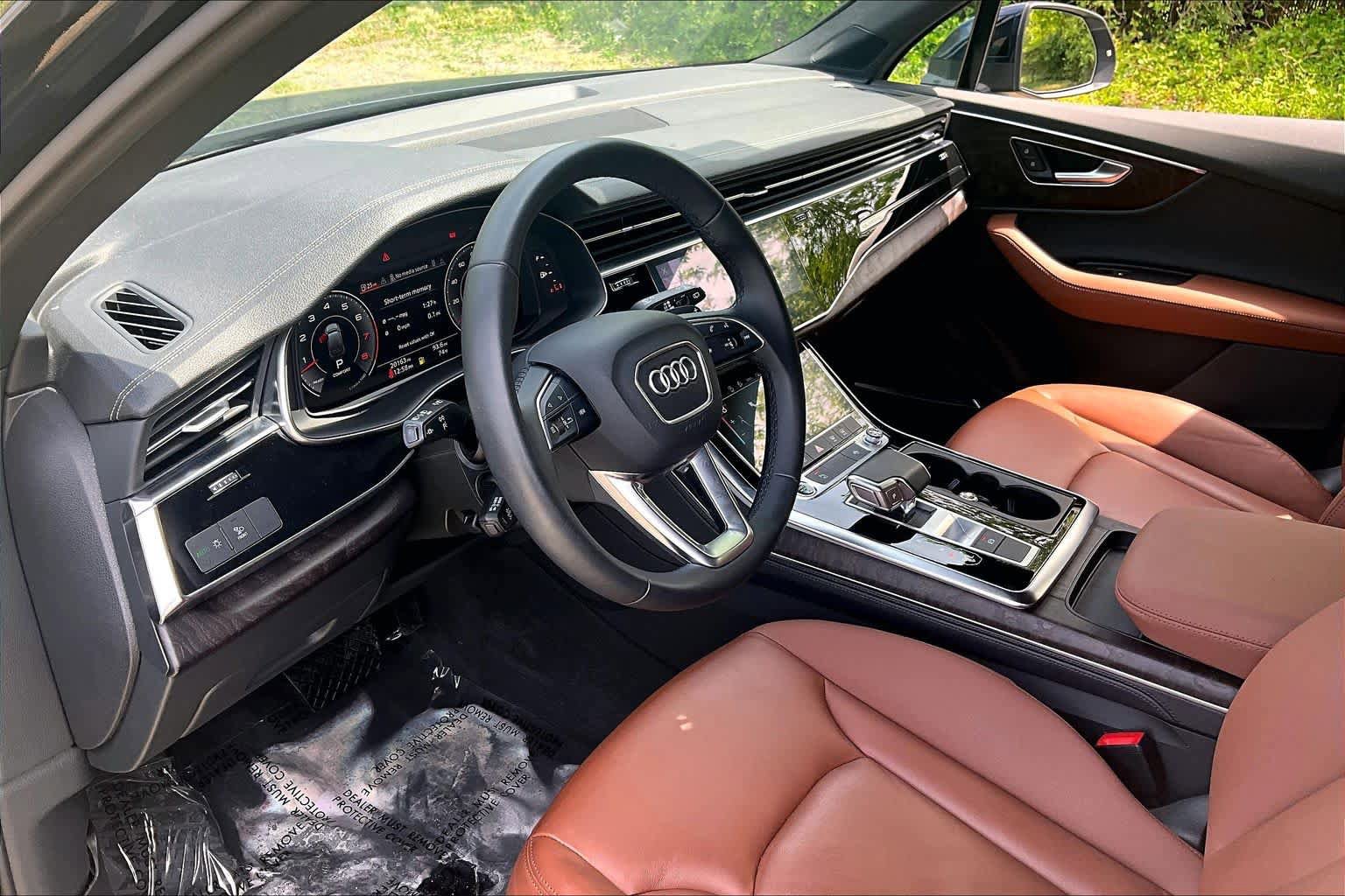 Used 2023 Audi Q7 3.0T Premium Plus w/ Premium Plus Package AWD/4WD image 18