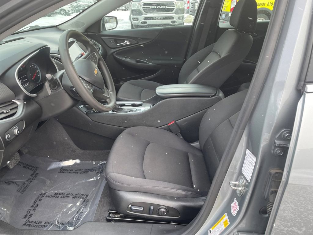 Used 2023 Chevrolet Malibu LT image 13