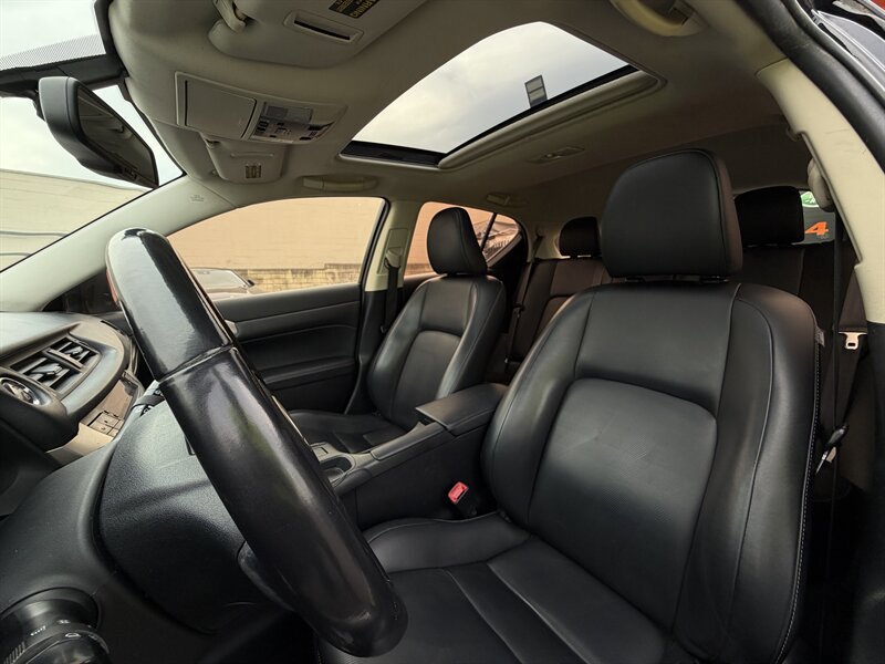 Used 2015 Lexus CT 200h image 36