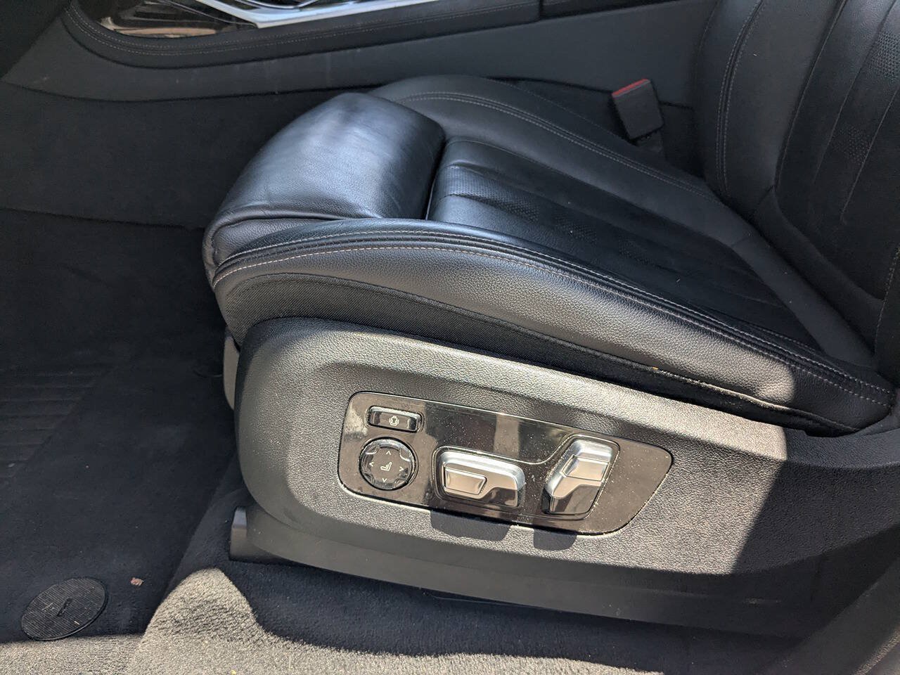 Used 2019 BMW X7 xDrive40i w/ Parking Assistance Package AWD/4WD image 24