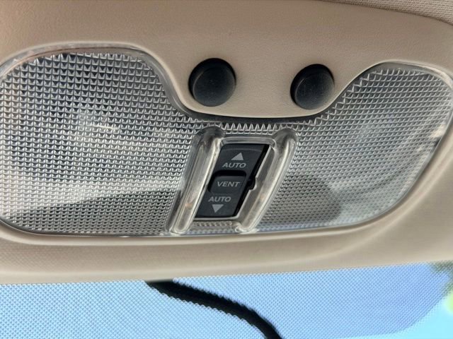 Used 2013 Jeep Patriot Latitude w/ Sun/Sound Group FWD image 12