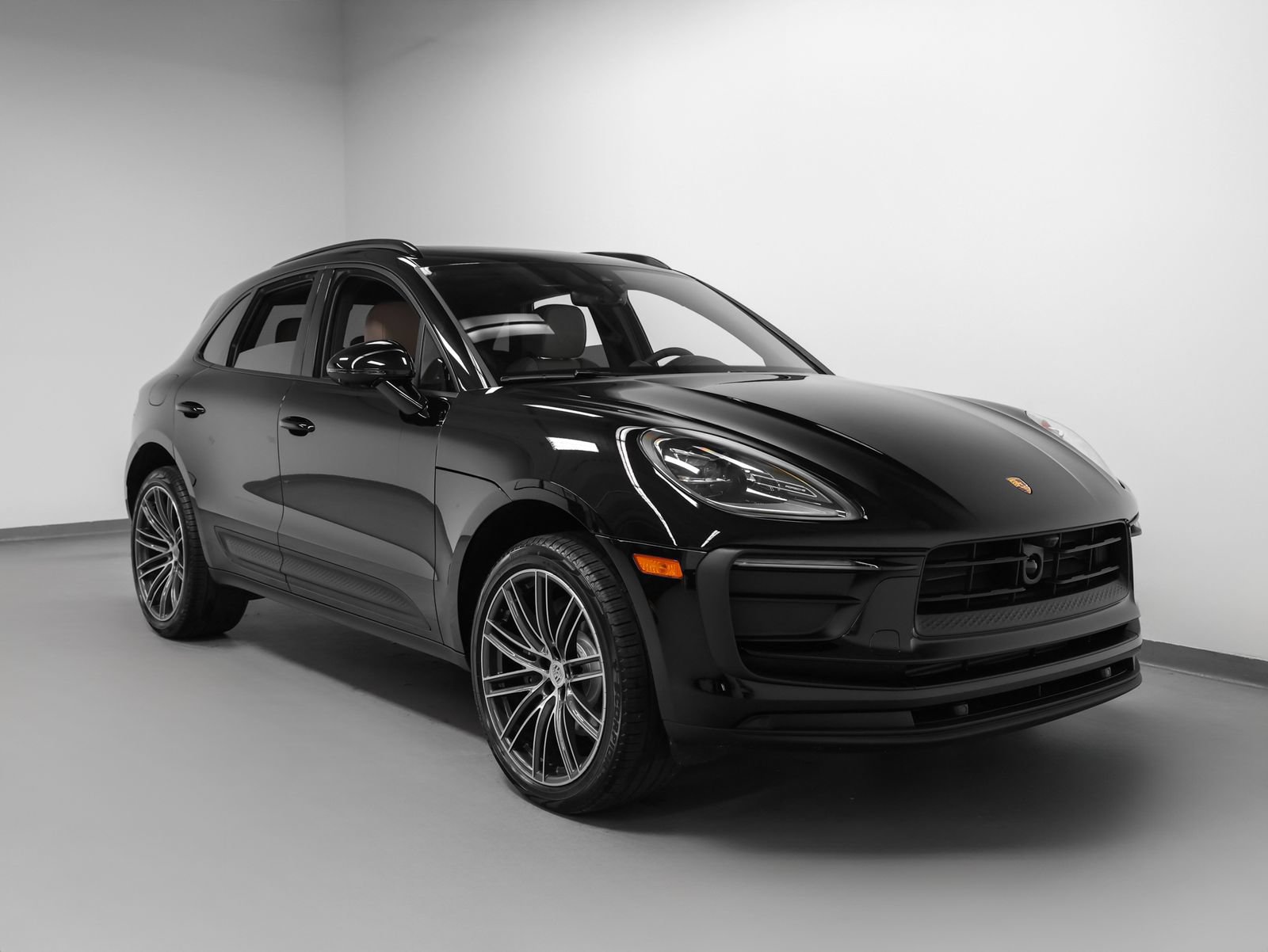 New 2026 Porsche Macan AWD/4WD image 10