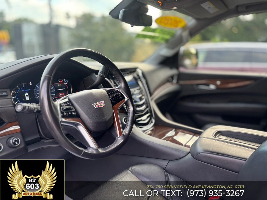 Used 2017 Chevrolet Tahoe LT w/ Luxury Package AWD/4WD image 18