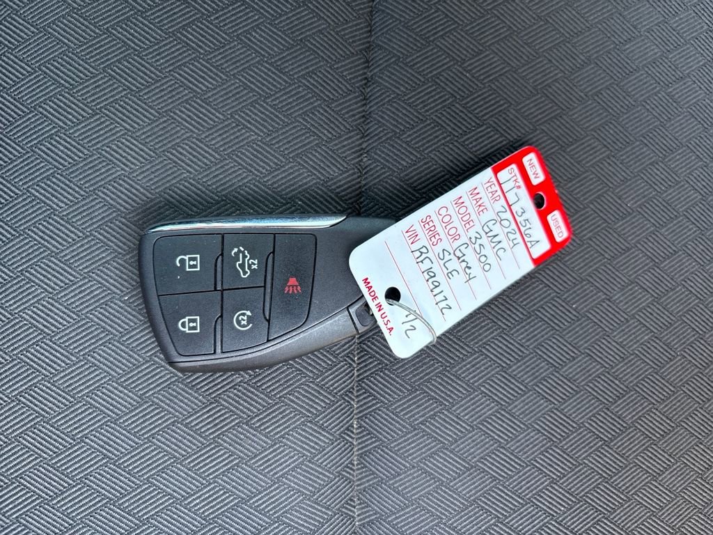 Used 2024 GMC Sierra 3500 SLE w/ SLE Convenience Package image 32