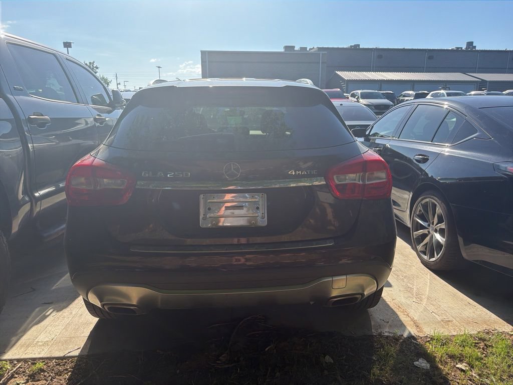 Used 2018 Mercedes-Benz GLA 250 4MATIC image 6