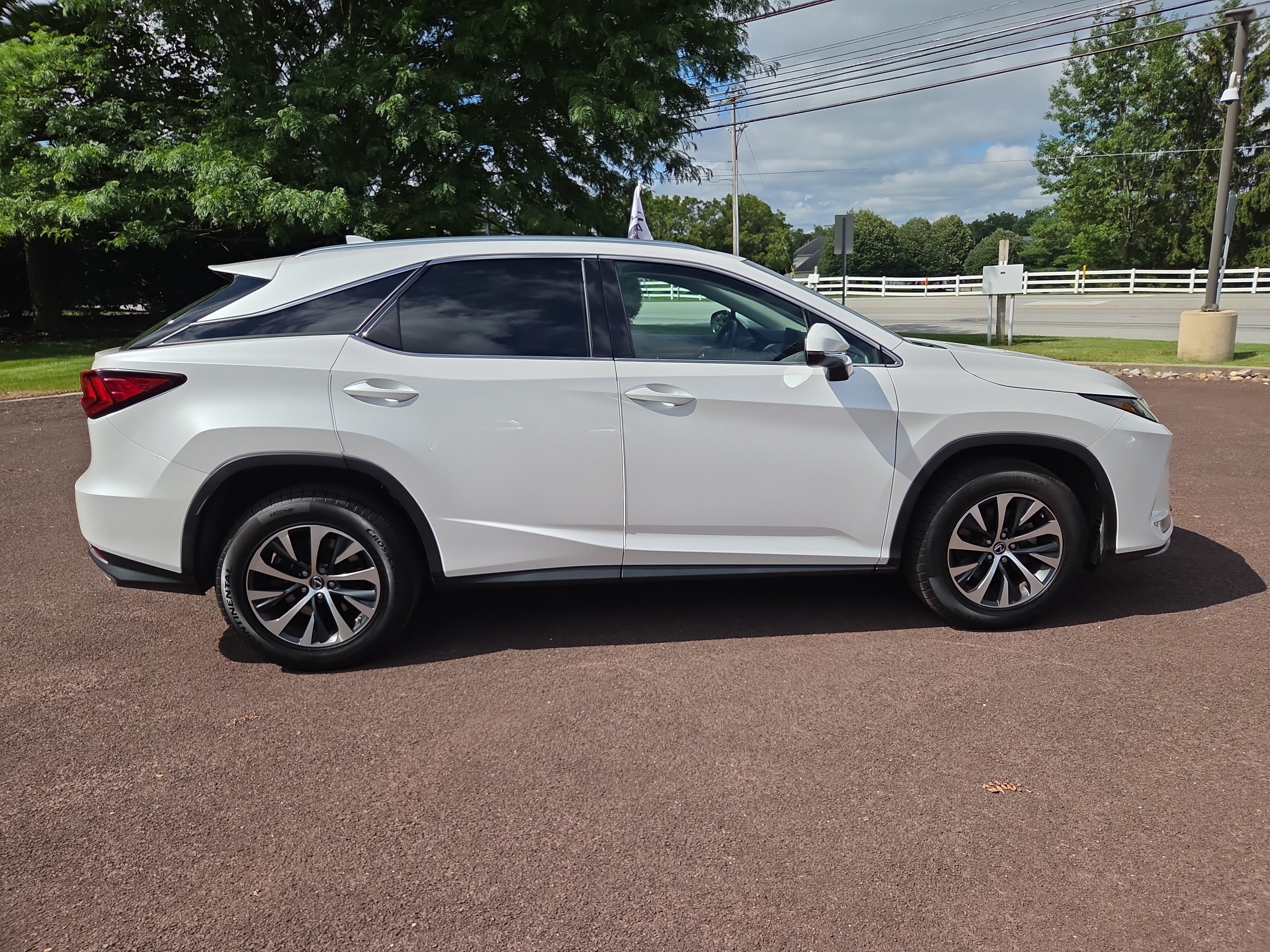 Certified 2022 Lexus RX 350 AWD w/ Premium Package image 2