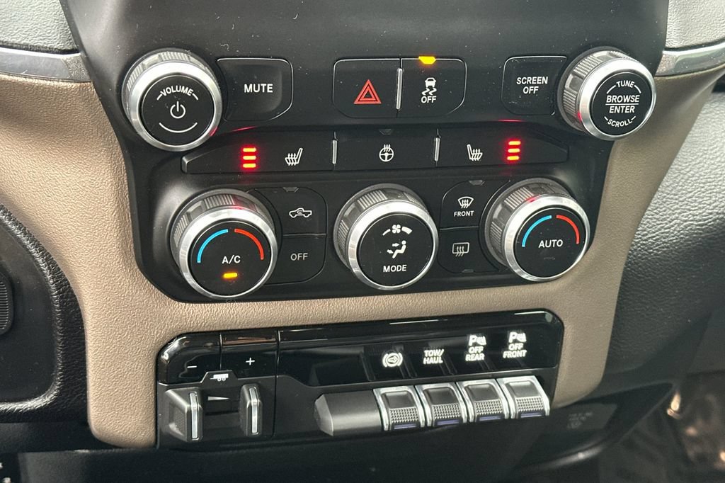 Used 2021 RAM 2500 Laramie AWD/4WD image 19