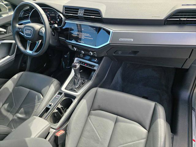 Used 2023 Audi Q3 2.0T Premium Plus w/ Premium Plus Package AWD/4WD image 10