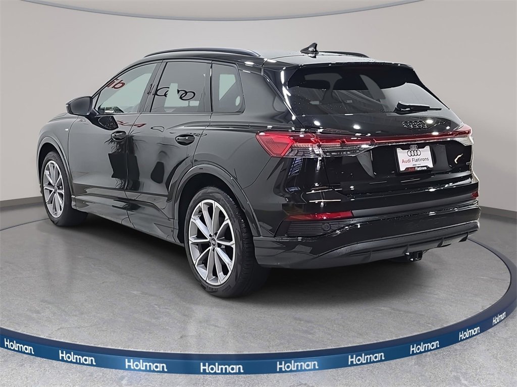 New 2026 Audi Q4 e-tron Premium image 7