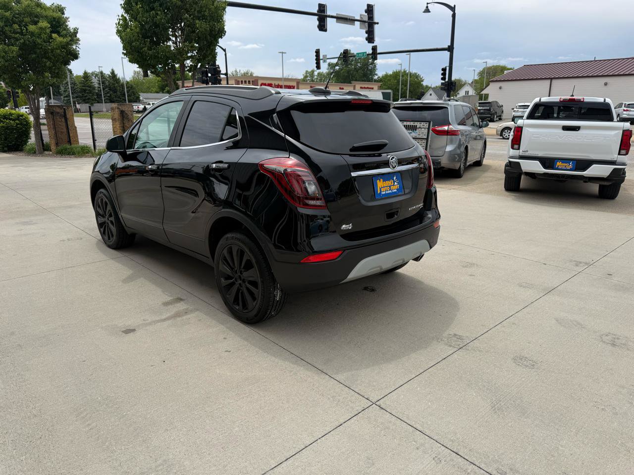 Used 2022 Buick Encore Preferred w/ Safety Package AWD/4WD image 4