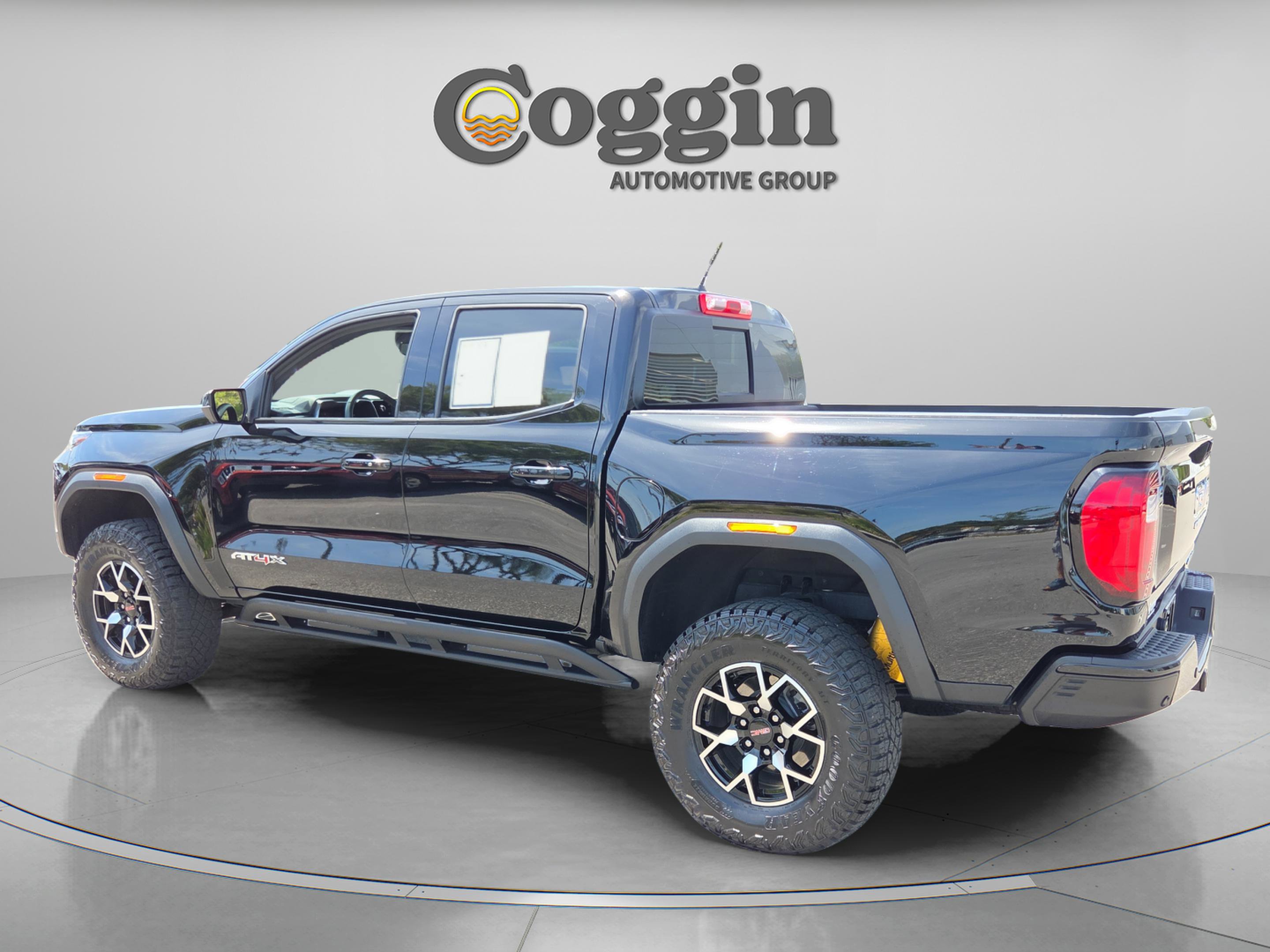 Used 2024 GMC Canyon AT4X AWD/4WD image 3