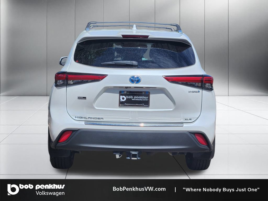 Used 2022 Toyota Highlander XLE AWD/4WD image 26