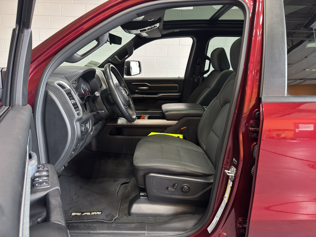 Used 2022 RAM 1500 Big Horn AWD/4WD image 14