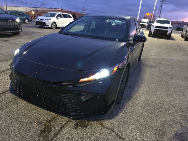 New 2026 Toyota Camry Hybrid image 1