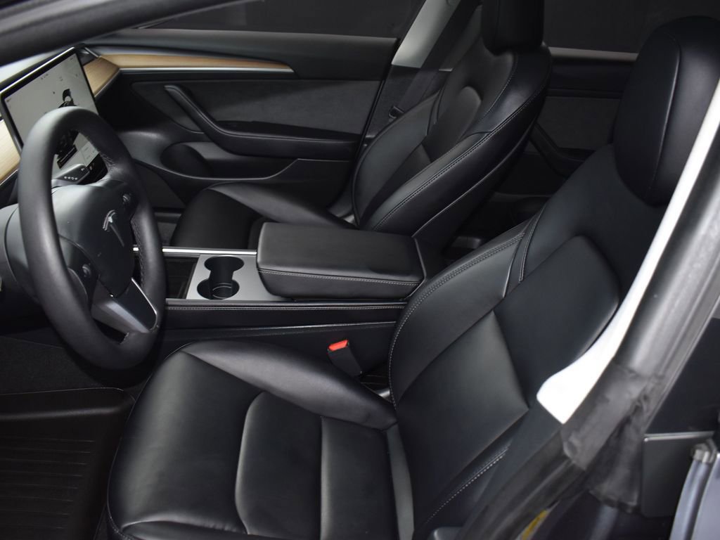 Used 2023 Tesla Model 3 Standard Range image 10