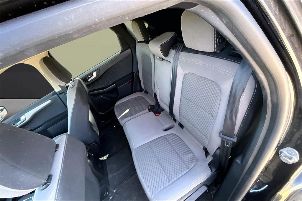 Used 2020 Ford Escape SE image 27