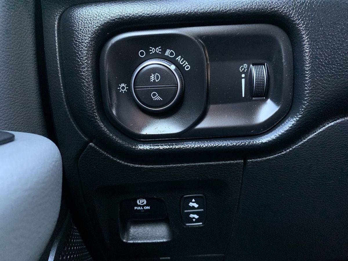 Used 2021 RAM 1500 Big Horn image 17