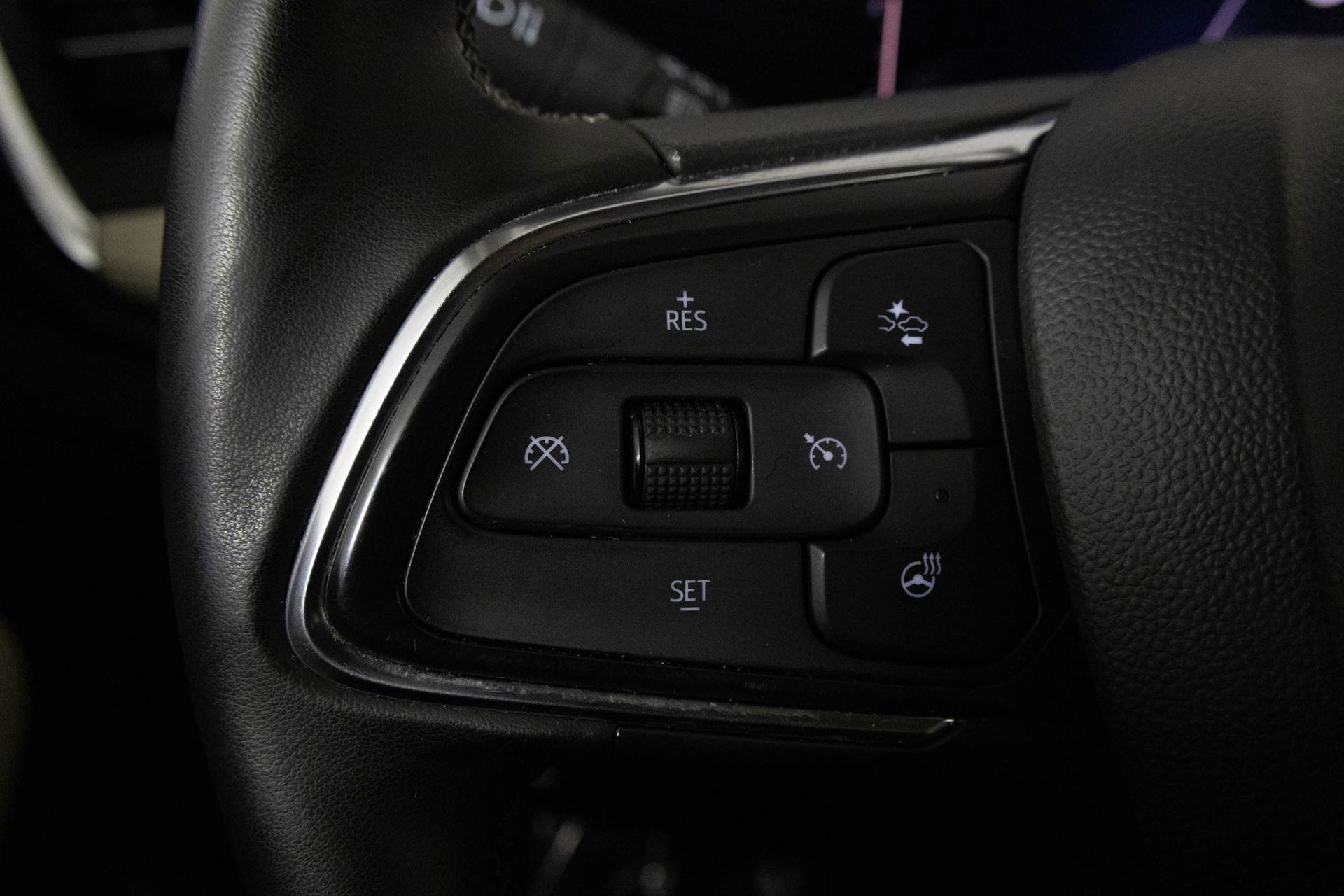 Certified 2024 Buick Encore GX Avenir w/ Avenir Convenience Package image 19