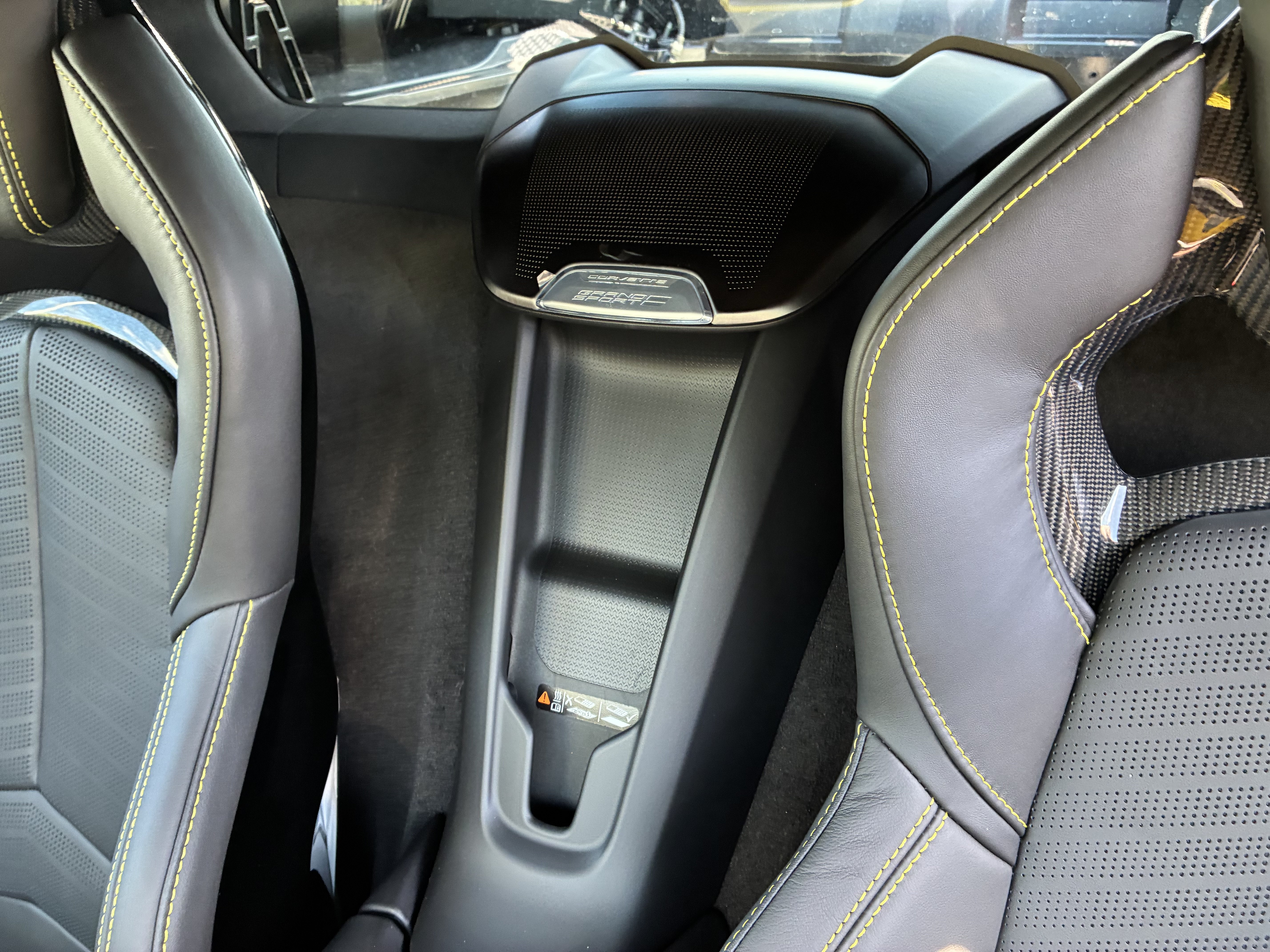 New 2027 Chevrolet Corvette Grand Sport w/ Stealth Interior Trim Package RWD image 33