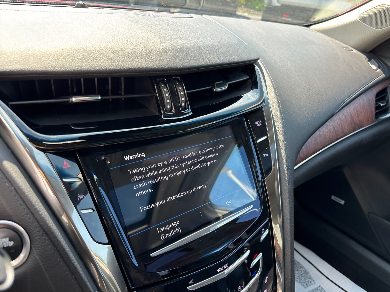 Used 2019 Cadillac CTS Luxury RWD image 18