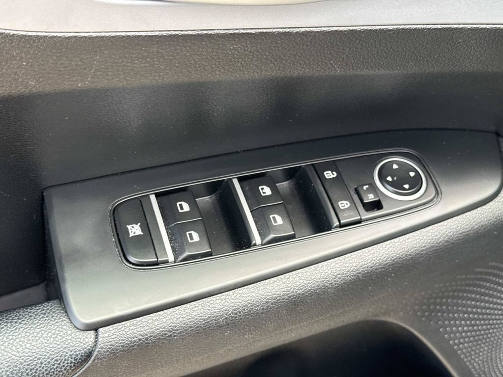 Used 2024 Kia Forte LXS FWD image 17