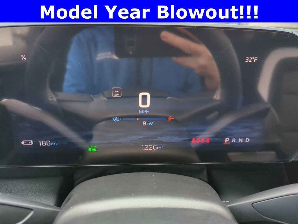 New 2024 Chevrolet Blazer EV LT image 19