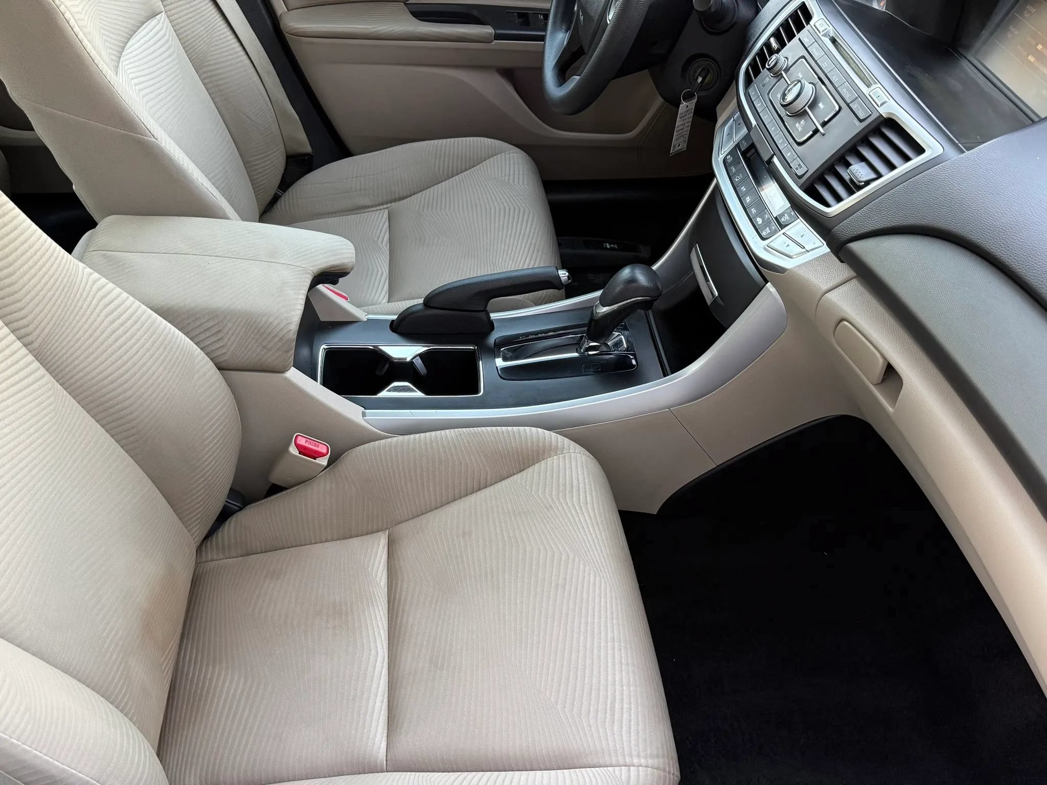 Used 2014 Honda Accord LX image 22