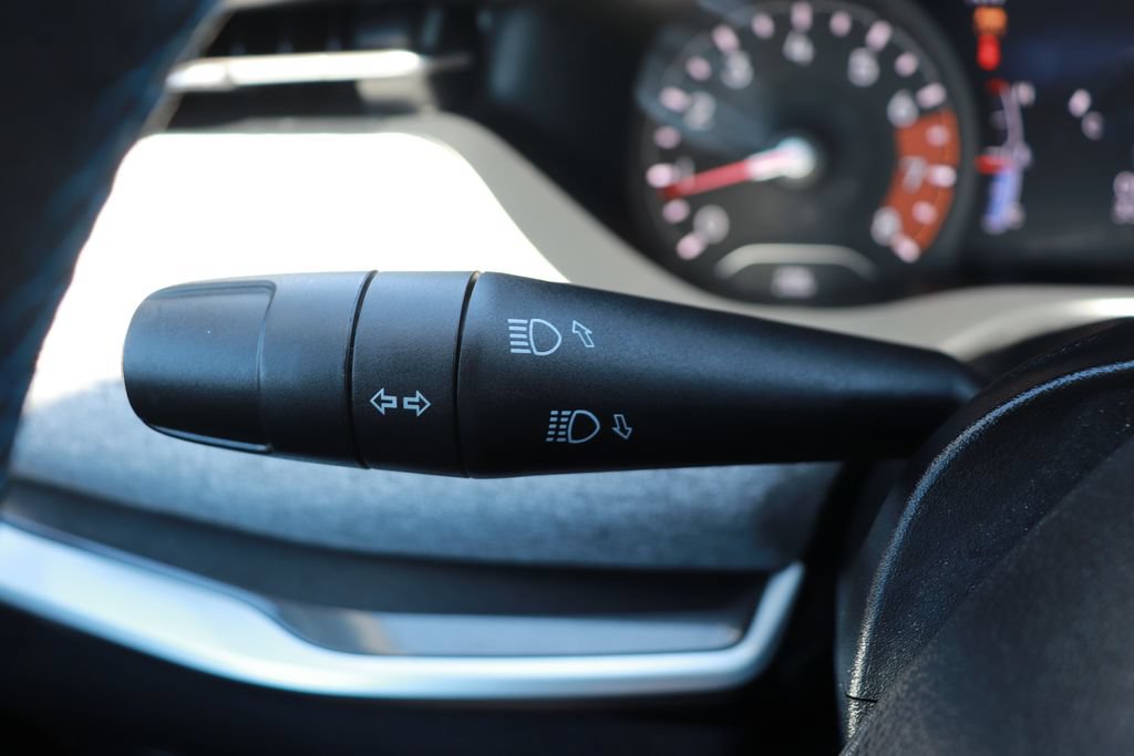 Used 2022 Jeep Compass Latitude FWD image 21