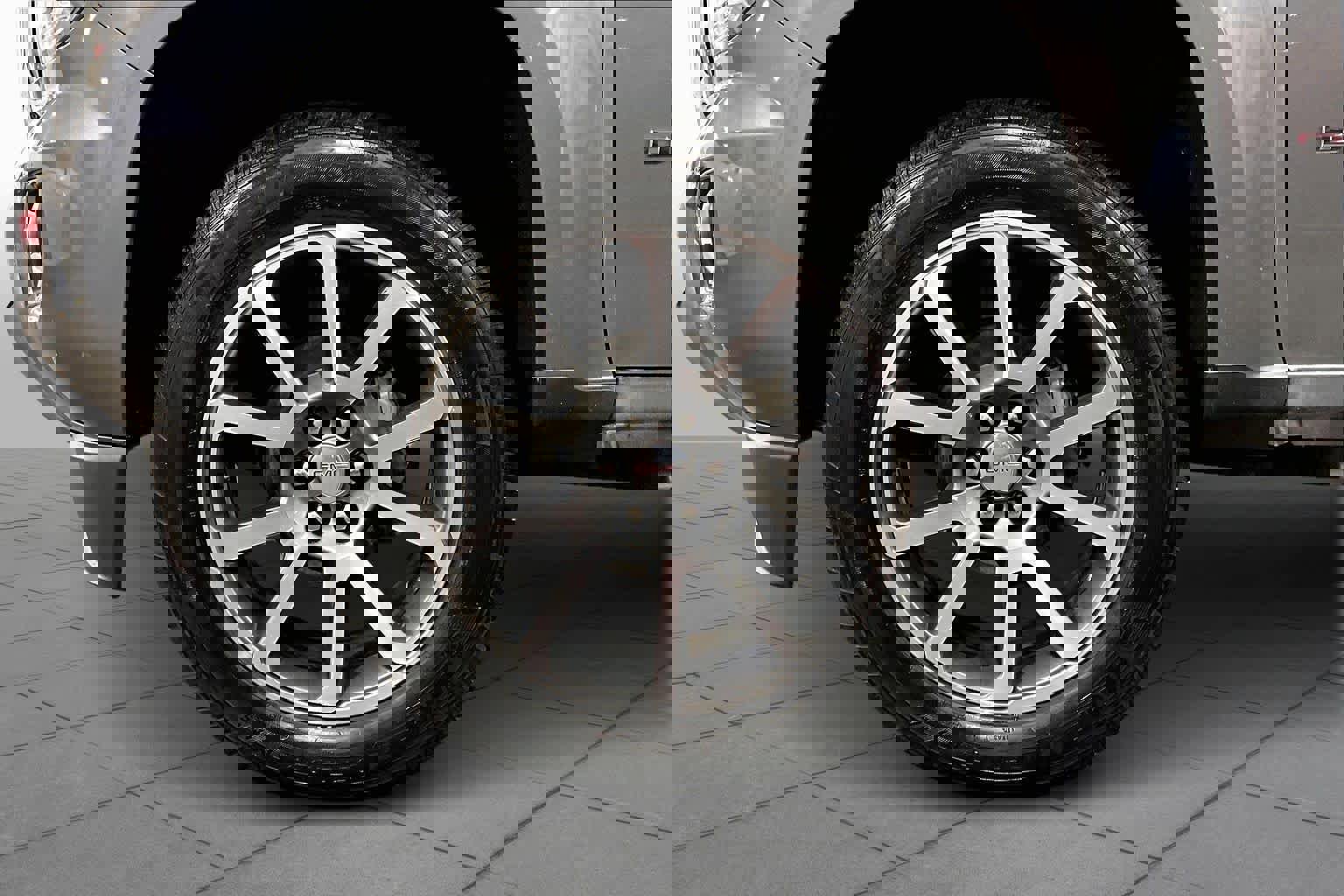 Used 2020 GMC Canyon Denali image 10